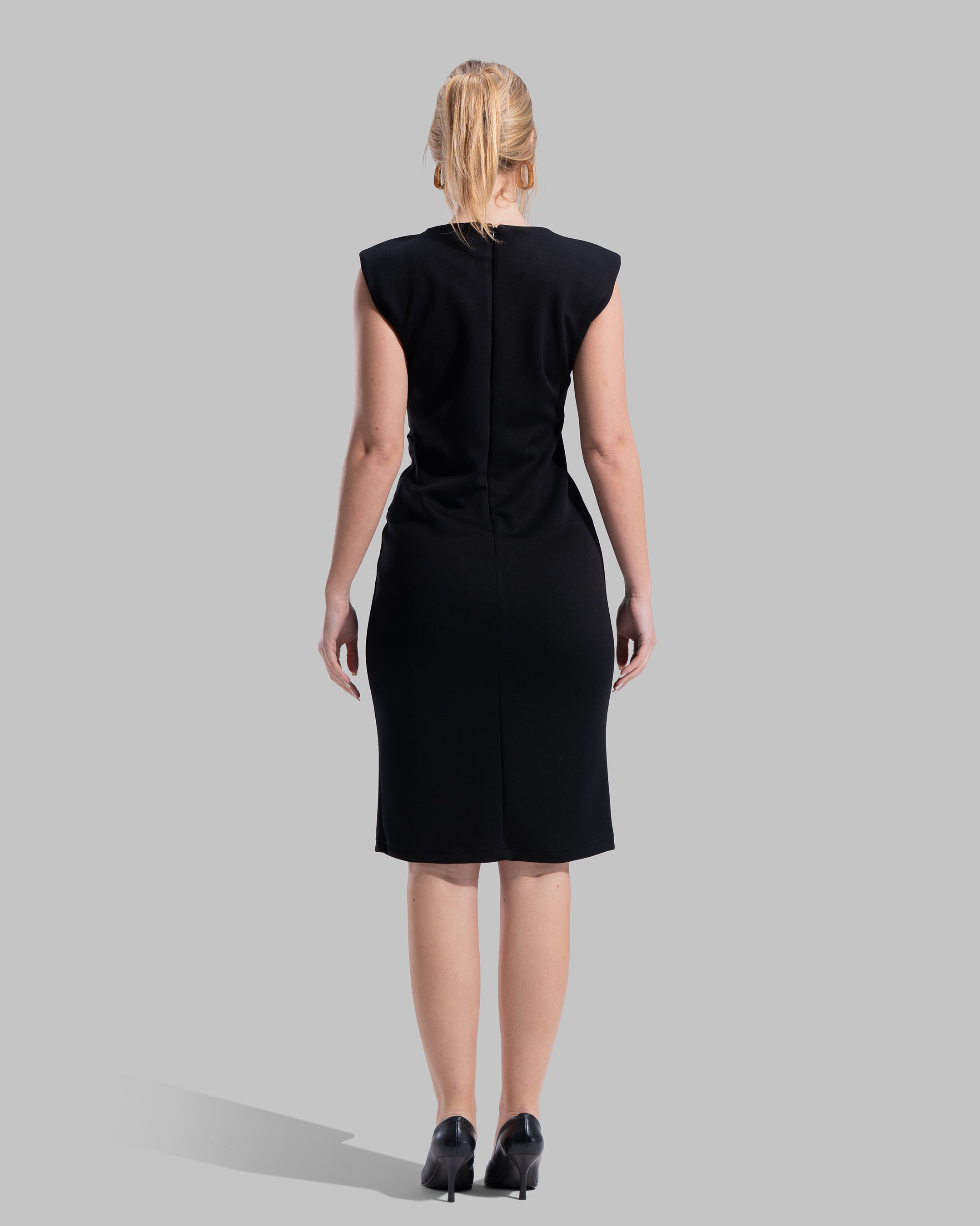 Sleeveless midi dress featuring a round neckline and front draped knot detail.