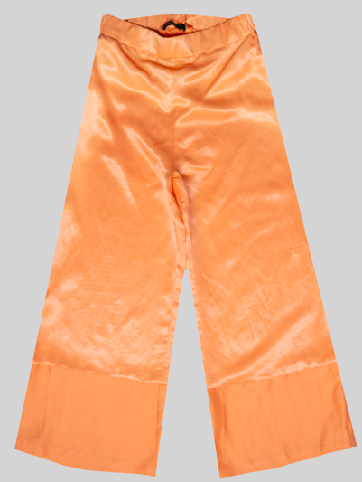 بنطلون عالي الخصر مع بطانة داخلية أنيقة