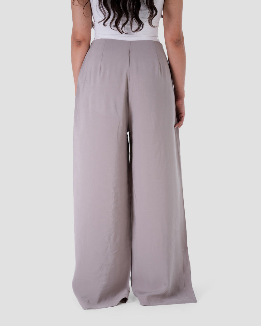 WIDE-LEG HIGH-WAIST PANTS