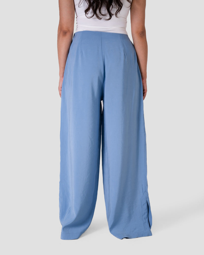 WIDE-LEG HIGH-WAIST PANTS