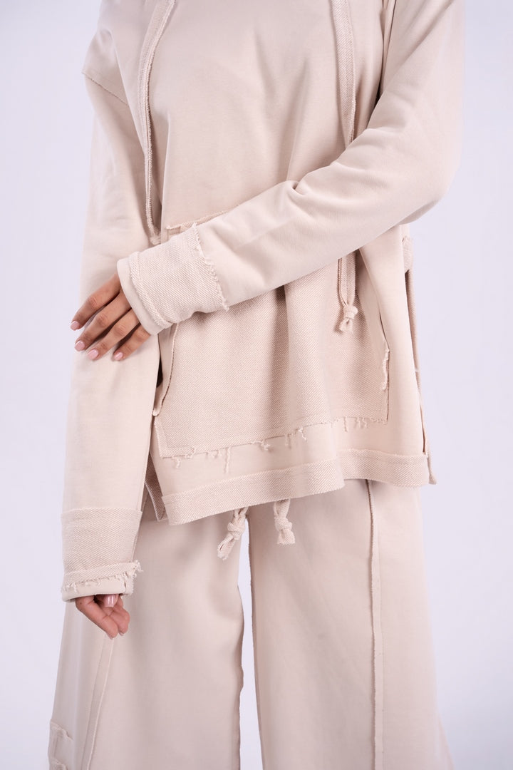 OVERSIZED HOODIE WITH UNFINISHED