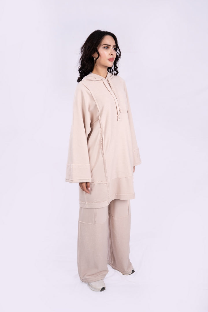 OVERSIZED DRESS WITH UNFINISHED