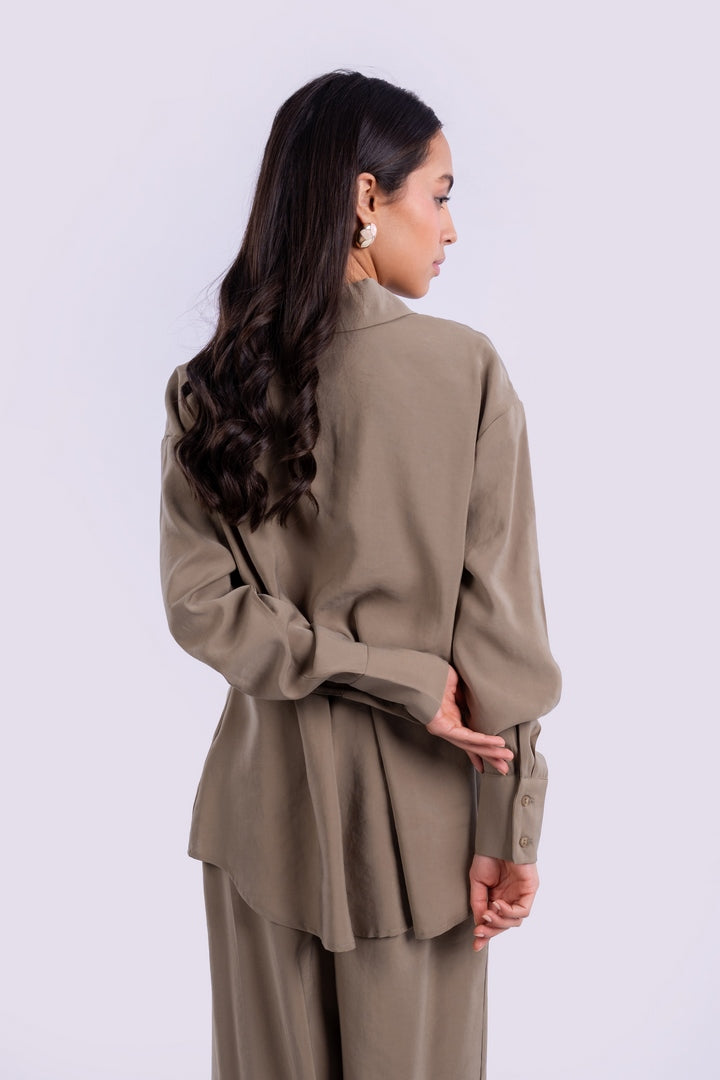 OVERSIZED BLOUSE WITH LONG SLEEVES