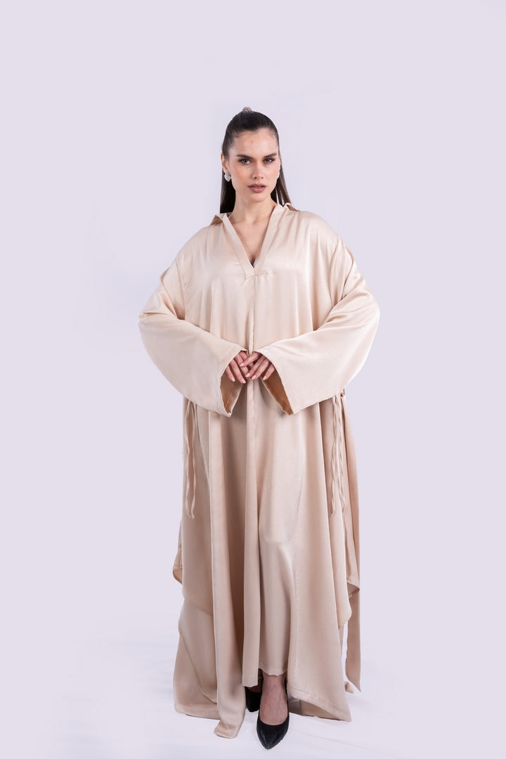 SATIN DRESS WITH WIDE SLEEVES WITH BELT