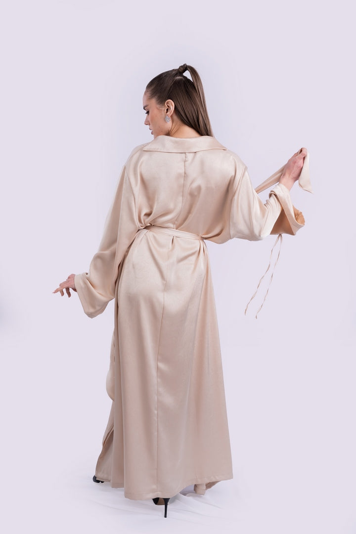 SATIN DRESS WITH WIDE SLEEVES WITH BELT