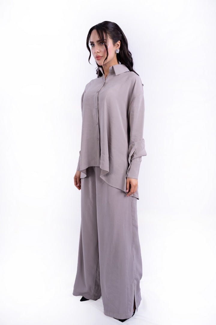 OVERSIZED BLOUSE WITH LONG SLEEVES