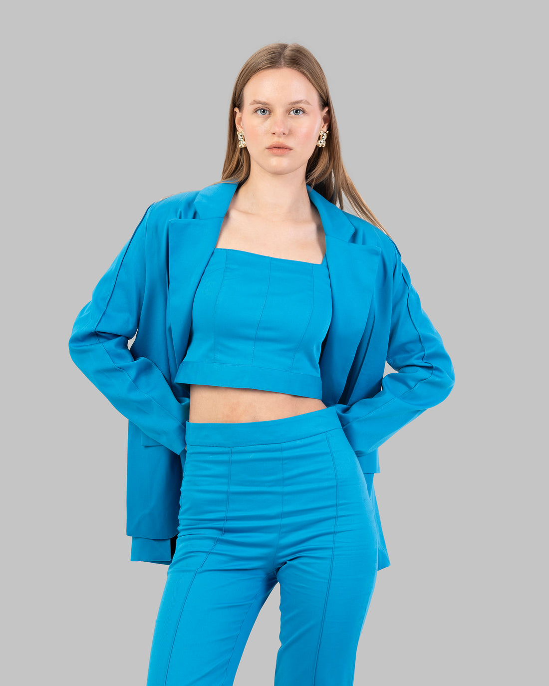 Oversized Double-Breasted jacket.