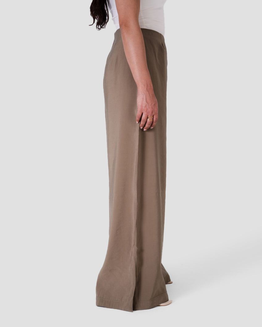 WIDE LEG PANTS WITH SLIT