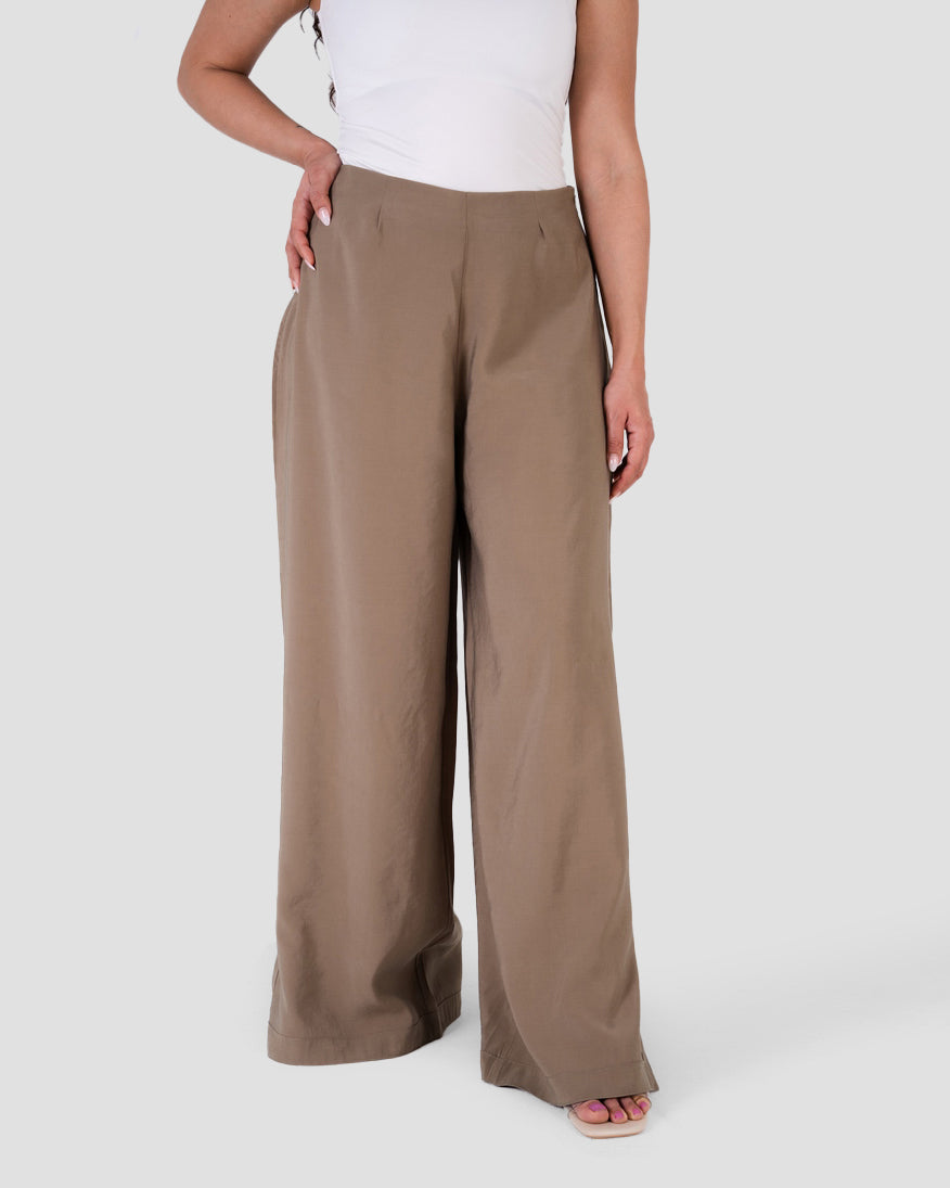 WIDE LEG PANTS WITH SLIT