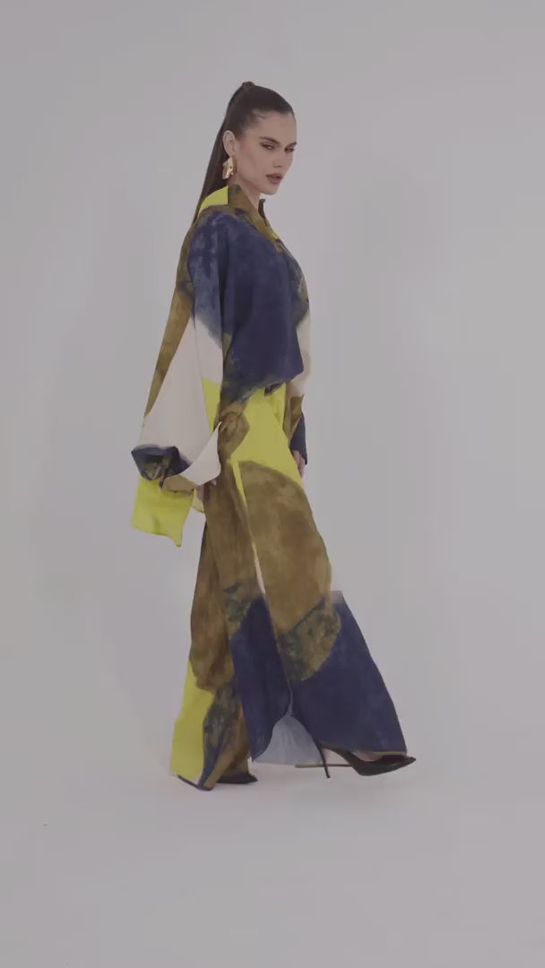 PRINTED OVERSIZED BLOUSE WITH LONG SLEEVES WITH COLLAR
